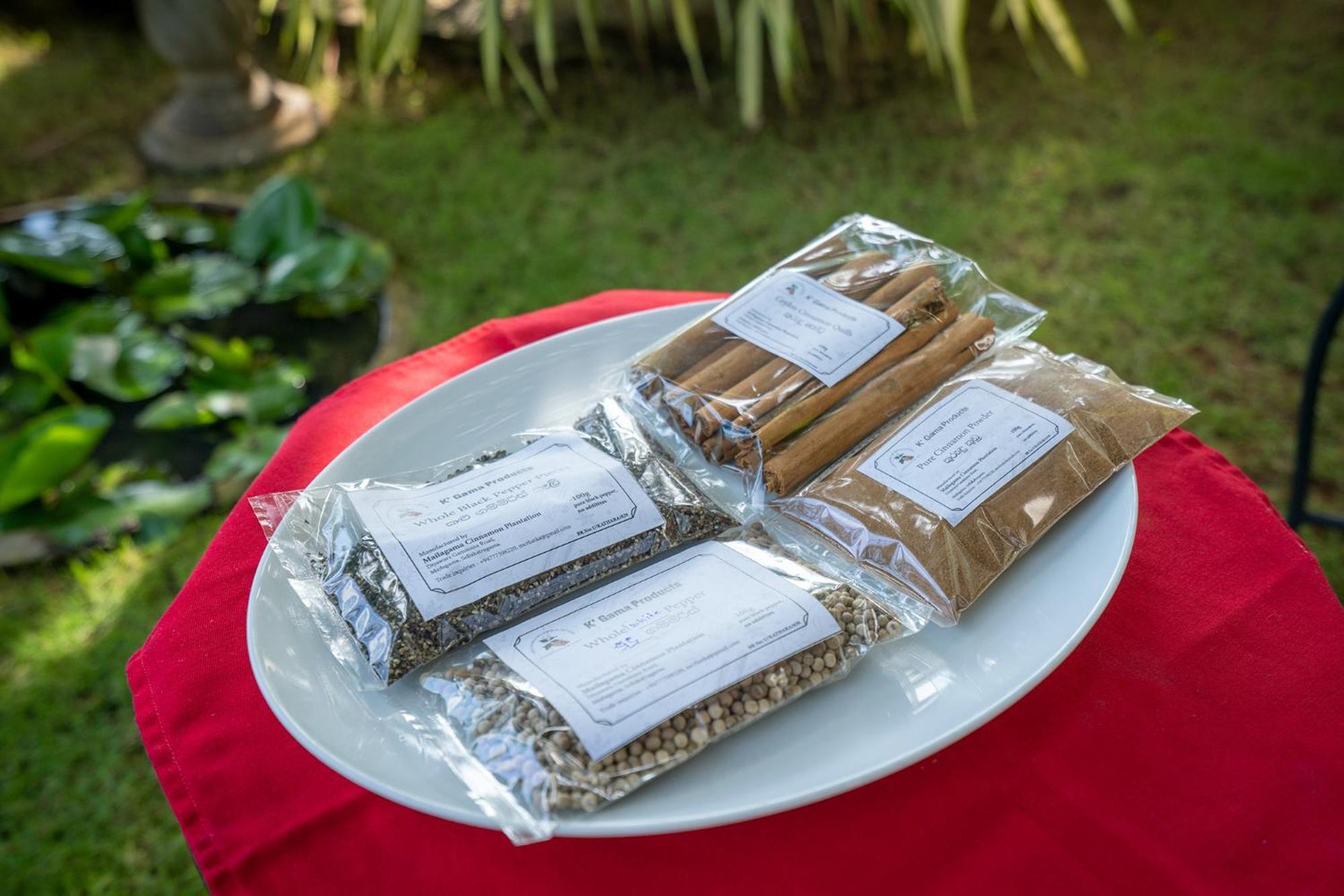Mailagama Cinnamon Residence Kataragama Kültér fotó